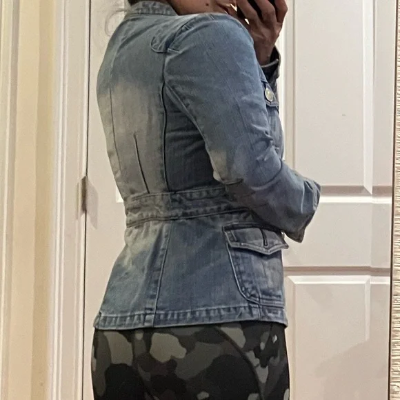 Jeans jacket - Picture 2 of 6